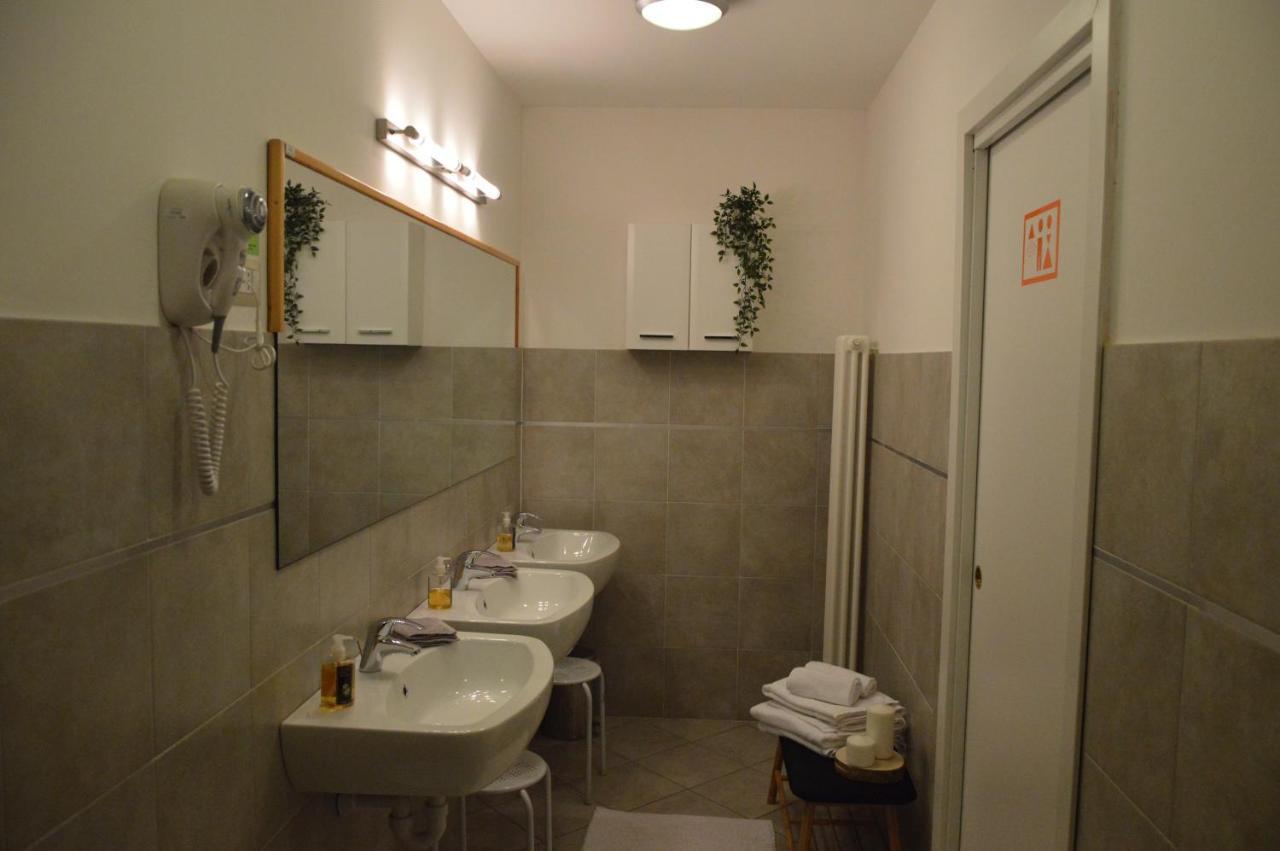 Auberge De La Gare - Dortoir & Ostello Hone Ruang foto